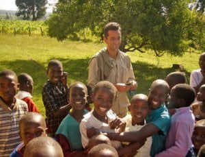 El Doctor Pedro Cavadas en Kenia