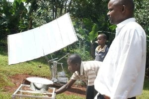 Concentrador Solar creado por Peter Irungu Mwathi