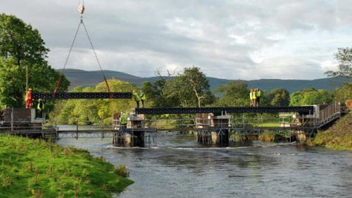Puente hecho con plásticos reciclados en Escocia