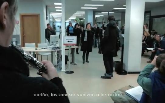 Flashmob en oficina de empleo en Madrid
