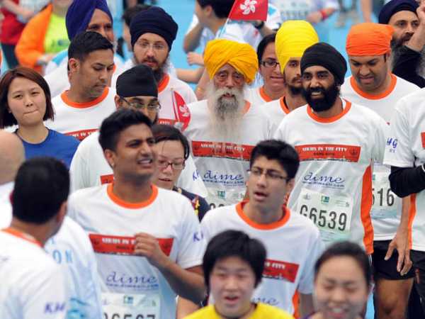 Fauja Singh El Corredor de maratones más anciano del mundo se retira con 101 años Fauja Singh El Corredor de maratones más anciano del mundo se retira con 101 años