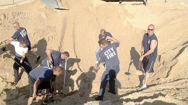 Rescatan en Indiana (EEUU) a un niño que quedó tres horas sepultado en una duna