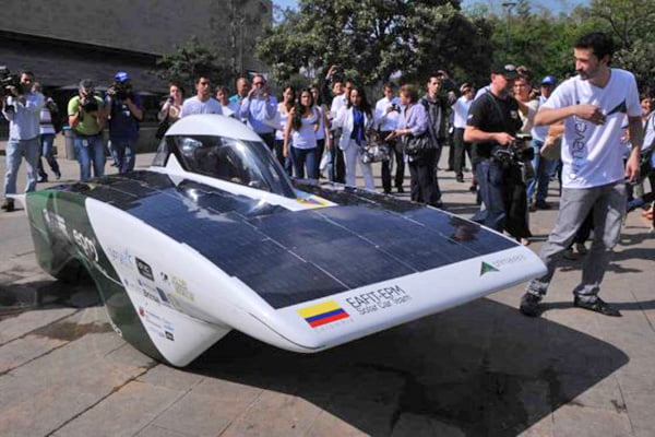 El primer coche solar colombiano
