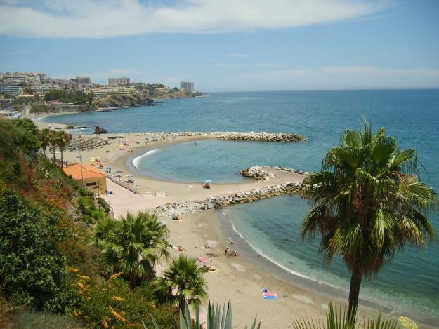 Agente de Policía fuera de servicio salva a un hombre de morir ahogado