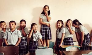 Paloma junto sus compañeros