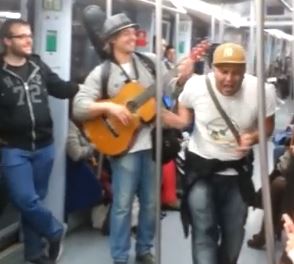 Un original viaje en metro