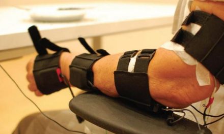 Desarrollan robots que reducen los temblores del párkinson