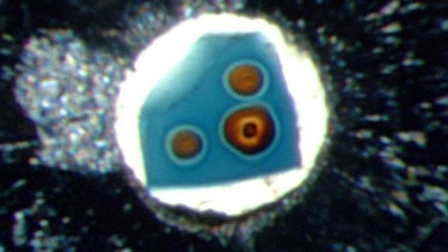 Descubren un gigantesco océano incrustado en rocas a 600 kilómetros de profundidad