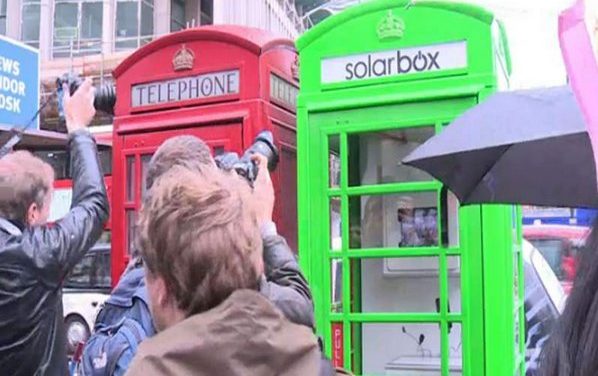 Del rojo al verde: algunas de las cabinas telefónicas de Londres se eco-transforman