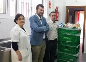 Primera entrega de alimentos a la casa de acogida