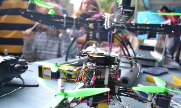 Presentan en la UPCT el dron comercial más grande de Europa