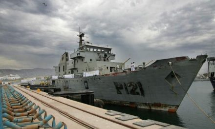 Primer arrecife artificial del Pacífico