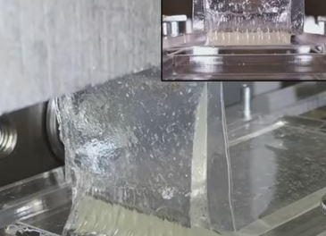El MIT descubre un pegamento tan fuerte como el cartílago que es 90% agua