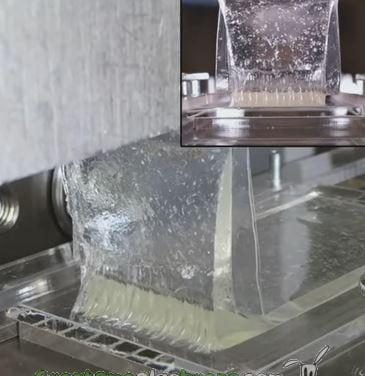 El MIT descubre un pegamento tan fuerte como el cartílago que es 90% agua