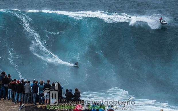 Sobre la cresta de una gran ola