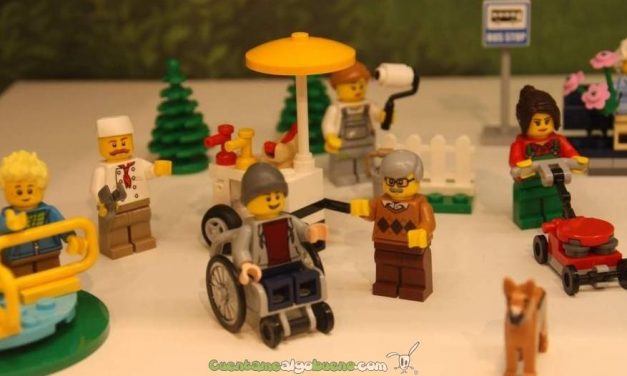 LEGO lanza un muñeco en silla de ruedas