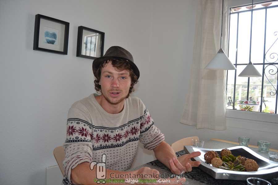 Conocemos al hombre que caminará 18.000 Km por una causa solidaria