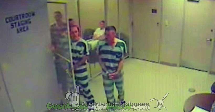 Grupo de presos se escapa del calabozo para salvarle la vida a su celador