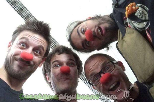 20161025-3-payasos-sin-fronteras-reparte-sonrisas-almeria-03