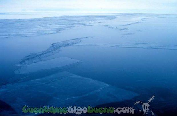 Vista aéra del Mar de Ross. Foto: Michael Van Woert.