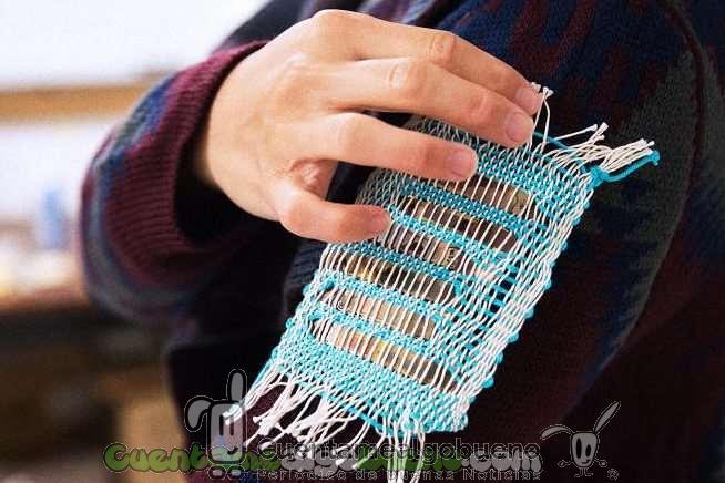 Crean un tejido capaz de captar y almacenar energía solar