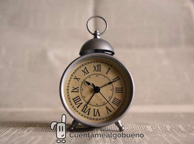 Claraboya. EL VIEJO DESPERTADOR