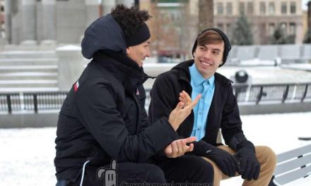Campaña de sensibilización por las personas sordas en el Congreso de los Diputados