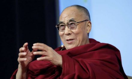 El Dalai Lama revela cuál es el sentido de la vida: la felicidad