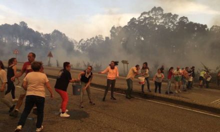 El pueblo gallego unido contra las llamas