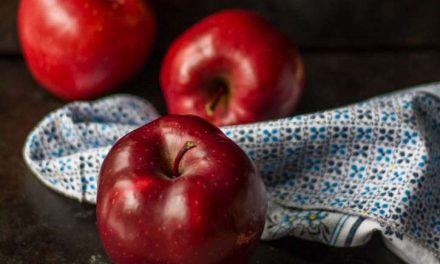 Cómo lavar frutas y verduras para deshacernos de pesticidas y poder comerlas con piel