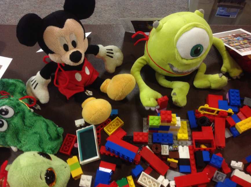 El exceso de juguetes no es un buen regalo para el desarrollo del niño. Foto cortesía de bcplphoto