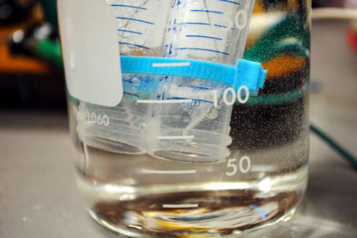 Diseñan un nuevo catalizador sostenible que obtiene hidrógeno más limpio y barato