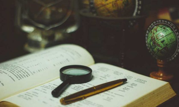 Claraboya. TRADUCCIÓN SIMULTÁNEA