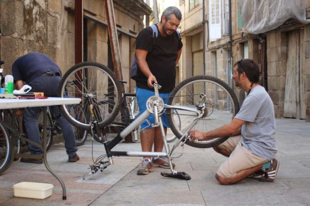 Amigos de la Tierra propone reducir el IVA a los servicios de reparación, segunda mano y alquiler, que aportan un valor social y ambiental a la sociedad