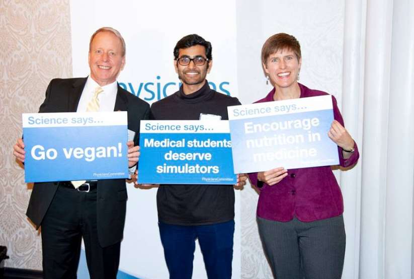 Los doctores viajaron a la capital estadounidense para la Sexta Conferencia Internacional Anual sobre Nutrición en Medicina, que se realiza en asociación con la Facultad de Medicina y Ciencias de la Salud de la Universidad George Washington y PCRM