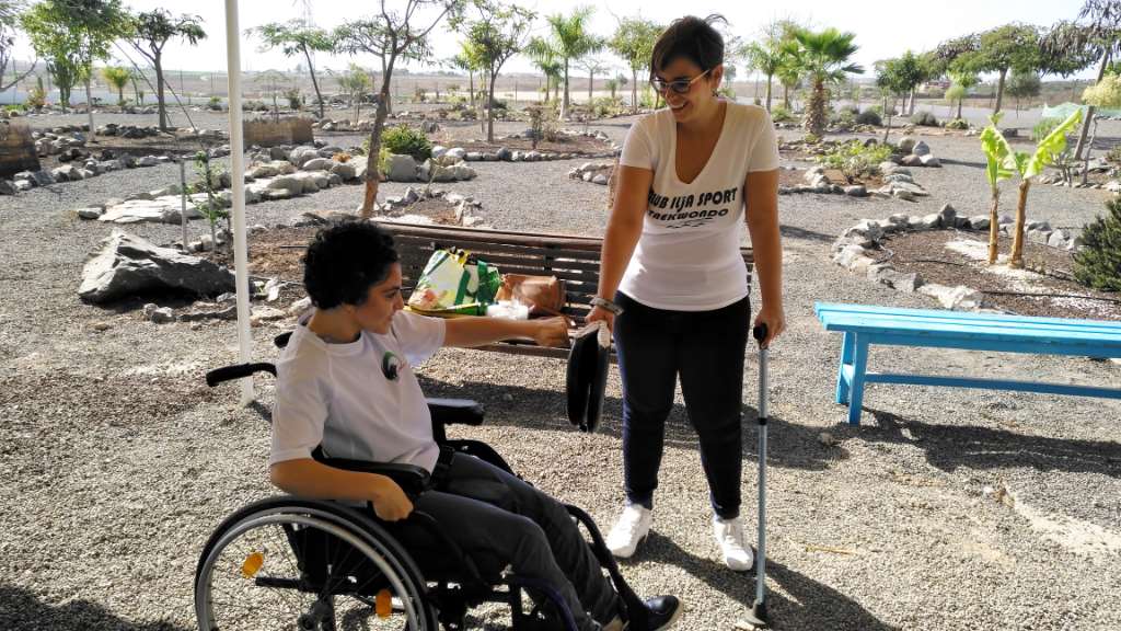 La concienciación social de que las personas con diversidad funcional pueden realizar cualquier actividad, es la que buscamos a través de ADAPTAekwonDO