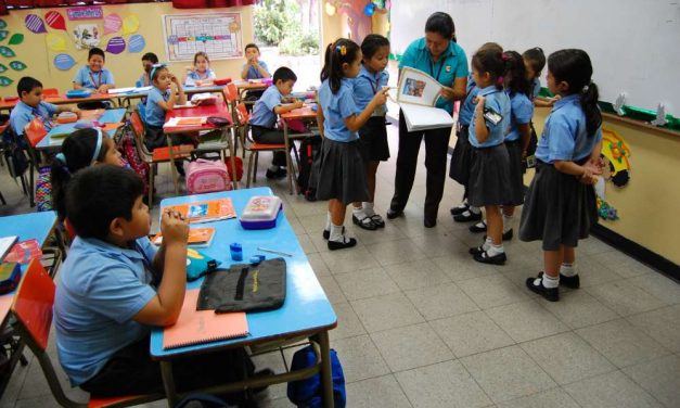 Proyecto educativo para mejorar la calidad de la educación pública de El Salvador
