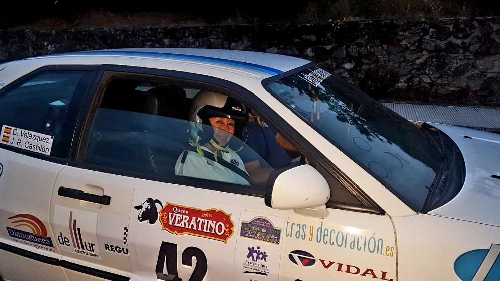 “Canela” logra ser Subcampeona de España de Rally con 62 años