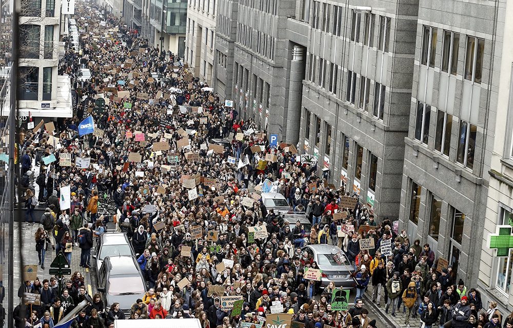 Justicia climática reclaman en Bélgica en una cadena de protestas sin precedentes
