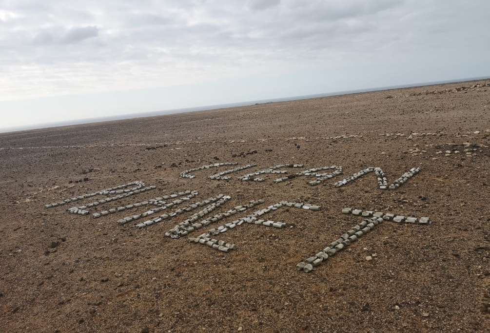 Mensaje de #CleanPlanet en la playa de Esquinzo en Fuerteventura en Canarias