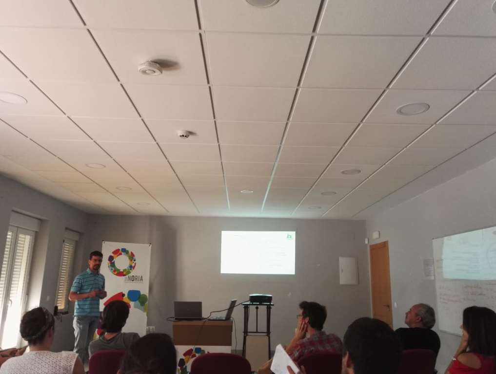 Ander de Abrisqueta de Ecoherencia expuso su proyecto "Biodiversas"