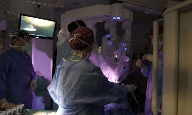 El Hospital Reina Sofía de Córdoba realiza la primera hepatectomía con cirugía robótica de Andalucía