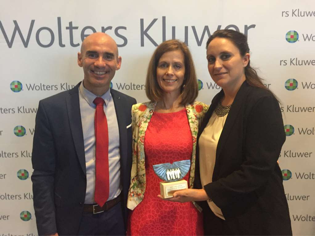 Foto Equipo Cuidar al que cuida en la entrega IV Premio Salud y Empresa de RRHH Digital