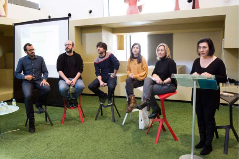 Rodando páginas, los libros van a las pantallas