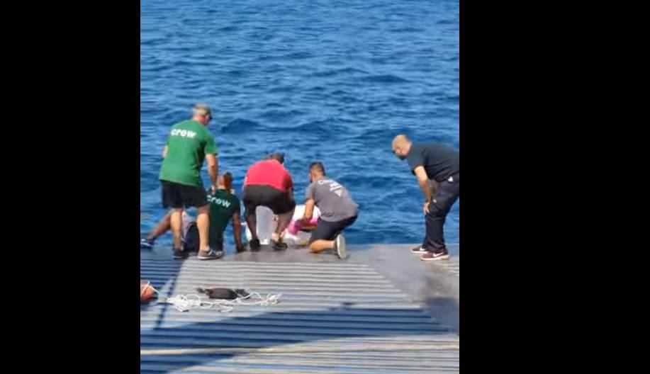 La tripulación del ferry 'Salaminomachos' ya había sido avisada por las autoridades portuarias de que una niña había sido arrastrada por la corriente