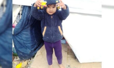 Una catalana organiza una campaña para apoyar a las familias refugiadas en Moria