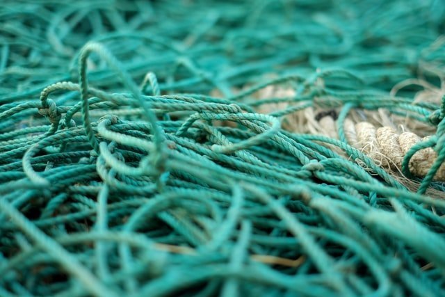 Gregal EcoDesign diseña tejidos sostenibles con las redes y plásticos del Mediterráneo