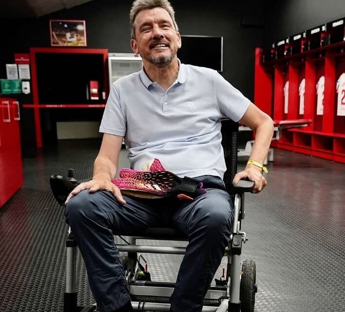 El exfutbolista Juan Carlos Unzué presenta su libro ‘Una vida plena’ para visibilizar su lucha contra la ELA