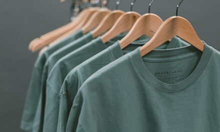 Lanzan una colección de camisetas ‘eco’ con fines benéficos
