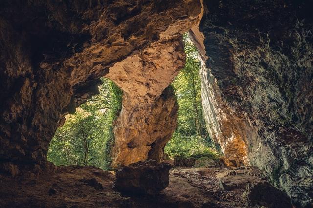 Una cueva de Ardales (Málaga) fue refugio de arte y entierro humano durante 50.000 años